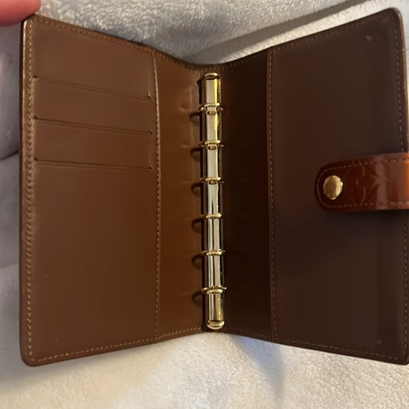 Authentic Louis Vuitton Vernis Agenda - Picture 3 of 13